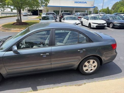 Used 2009 Hyundai Sonata GLS FWD image 1