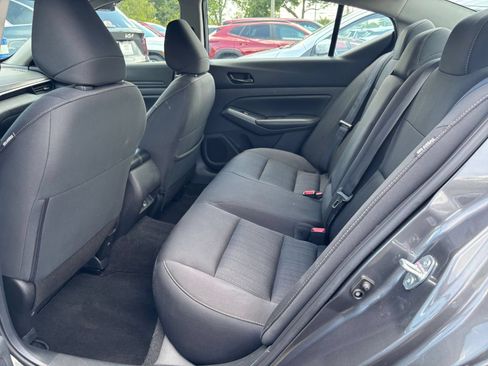 Used 2025 Nissan Altima 2.5 SV FWD image 24