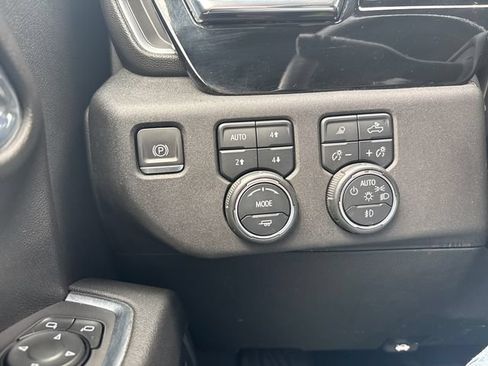 Certified 2024 Chevrolet Silverado 3500 LTZ w/ LTZ Convenience Package AWD/4WD image 17