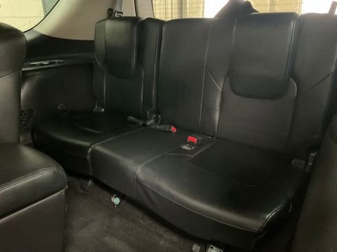 Used 2023 Nissan Armada SL w/ Captain's Chairs Package AWD/4WD image 17