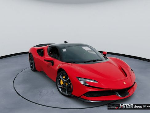 Used 2022 Ferrari SF90 Stradale AWD/4WD image 3