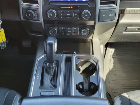 Used 2020 Ford F150 Raptor w/ Equipment Group 801A Mid image 21