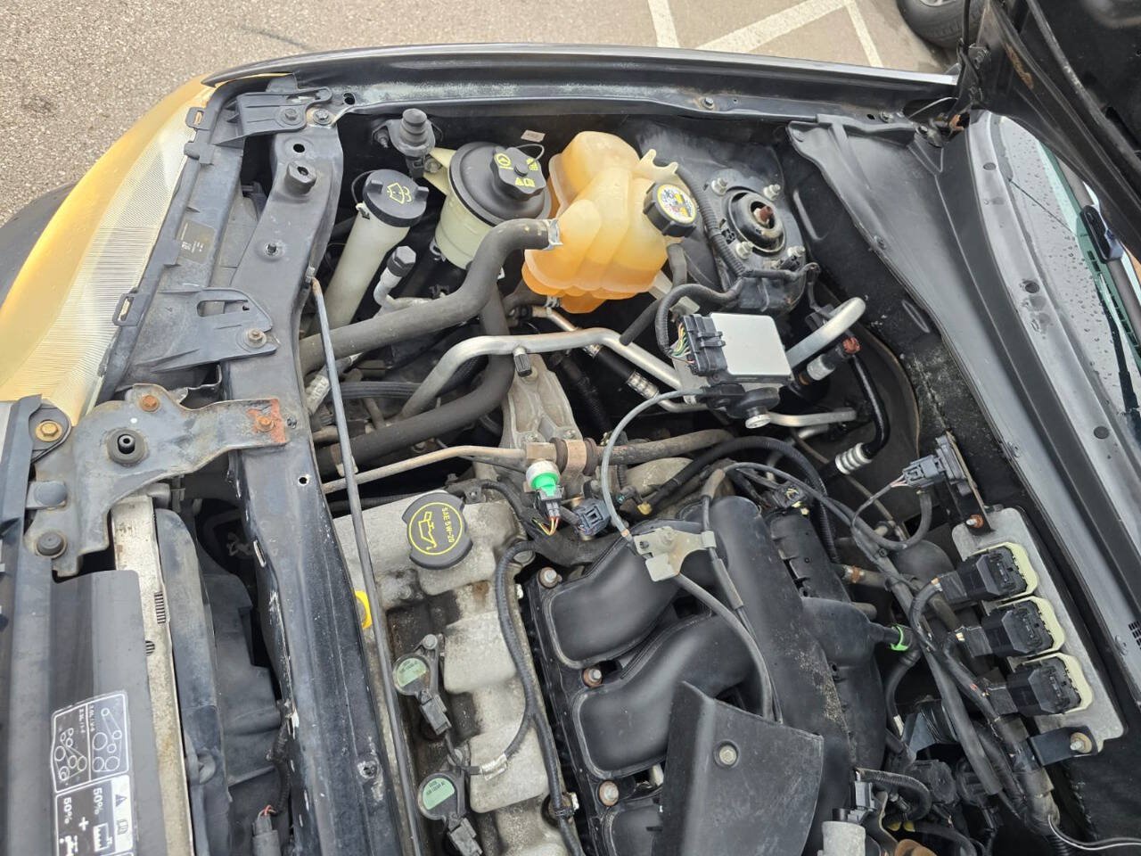 Used 2005 Ford Escape Limited FWD image 32