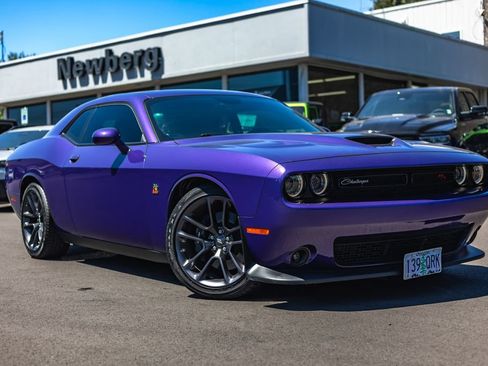 Used 2023 Dodge Challenger R/T Scat Pack RWD image 1