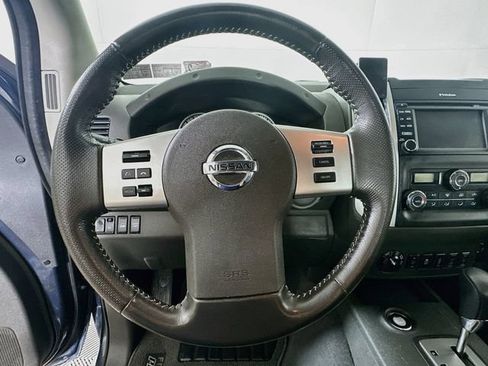 Used 2020 Nissan Frontier PRO-4X w/ Pro-4x Utility Package AWD/4WD image 14
