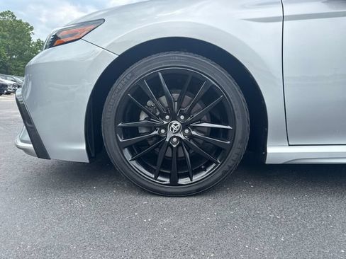 Used 2022 Toyota Camry XSE AWD/4WD image 4