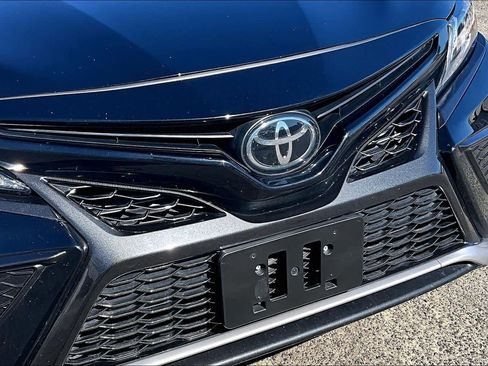 Used 2023 Toyota Camry XSE FWD image 28