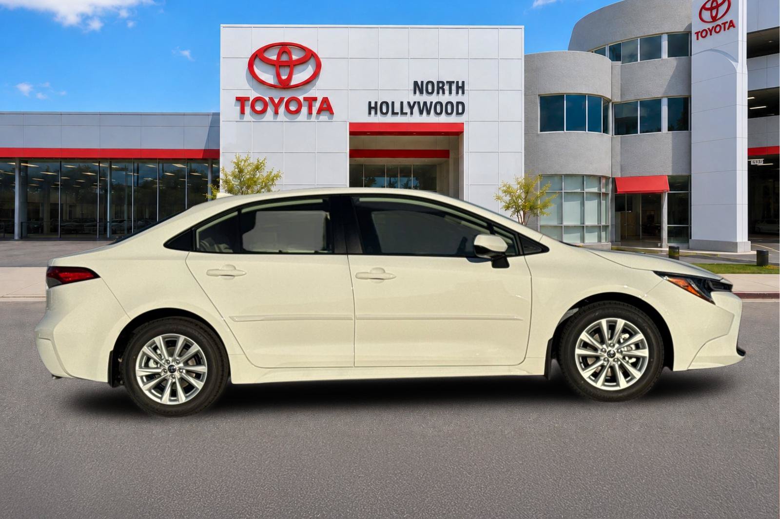 New 2027 Toyota Corolla LE FWD image 7