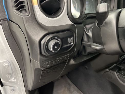 Used 2024 Jeep Wrangler Sport S image 20