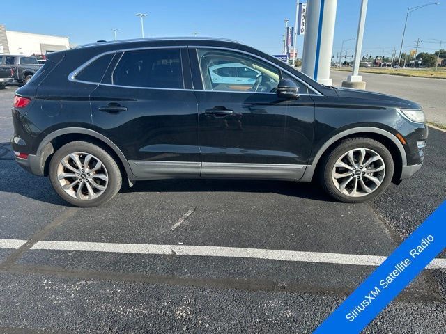 Used 2017 Lincoln MKC Select FWD image 4