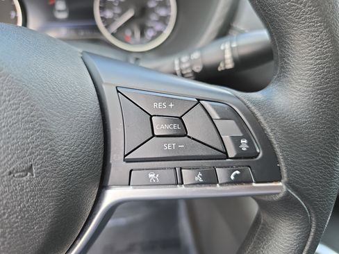 Used 2024 Nissan Sentra SV image 19