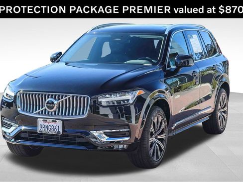 Used 2025 Volvo XC90 B5 Core w/ Protection Package Premier AWD/4WD image 3