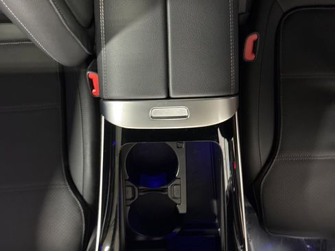 Used 2025 Mercedes-Benz C 300 4MATIC Sedan image 26