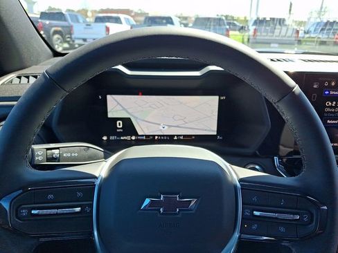 New 2026 Chevrolet Colorado Trail Boss w/ Off-Road Front Bumper Package image 15