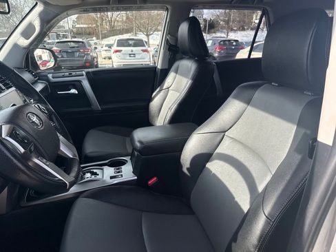 Used 2023 Toyota 4Runner SR5 Premium image 14