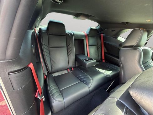 Used 2019 Dodge Challenger SRT Hellcat Redeye RWD image 40