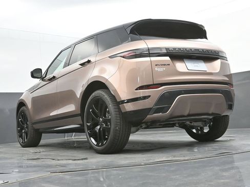 New 2026 Land Rover Range Rover Evoque Dynamic SE image 31