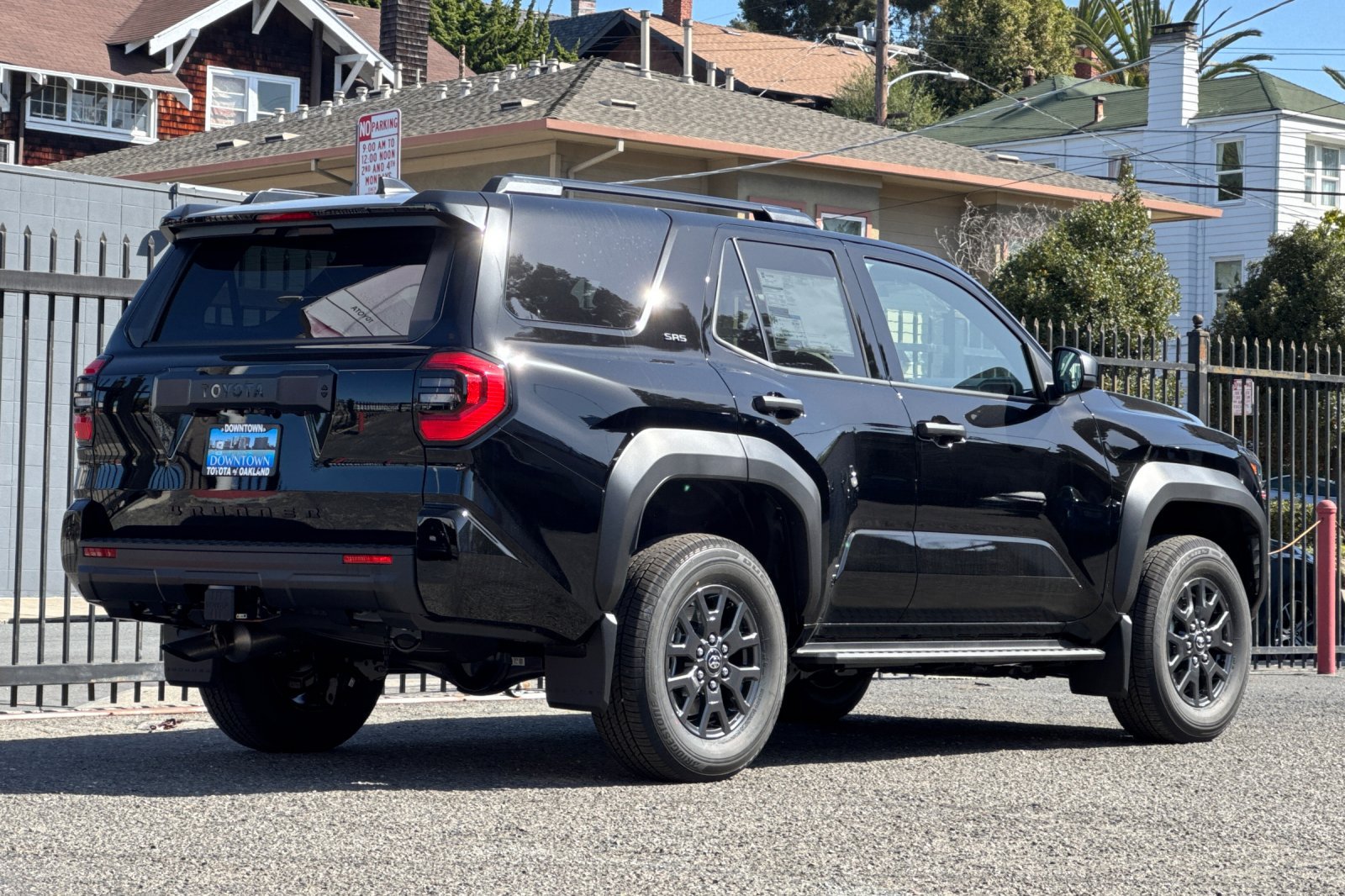 New 2026 Toyota 4Runner SR5 AWD/4WD image 4