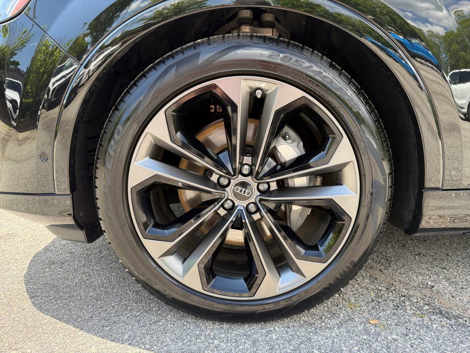 Certified 2026 Audi Q7 3.0T Premium Plus AWD/4WD image 27