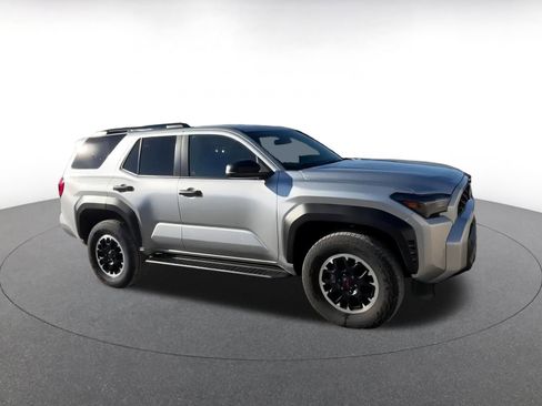 Used 2025 Toyota 4Runner SR5 image 2
