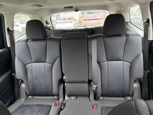 Used 2024 Subaru Ascent 8-Passenger AWD/4WD image 19