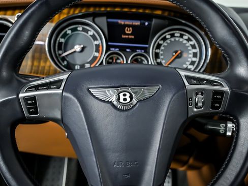 Used 2015 Bentley Flying Spur V8 image 30