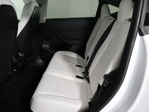 Used 2023 Tesla Model Y Long Range AWD/4WD image 15