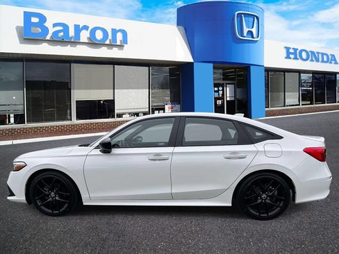 Used 2024 Honda Civic Sport image 3