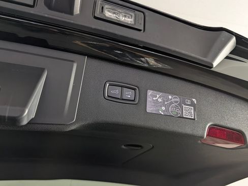 New 2026 Porsche Cayenne GTS AWD/4WD image 18