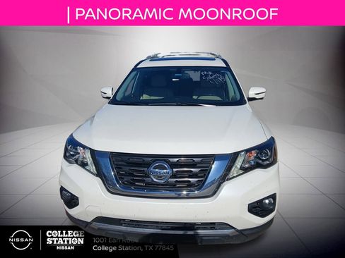 Used 2019 Nissan Pathfinder Platinum image 5