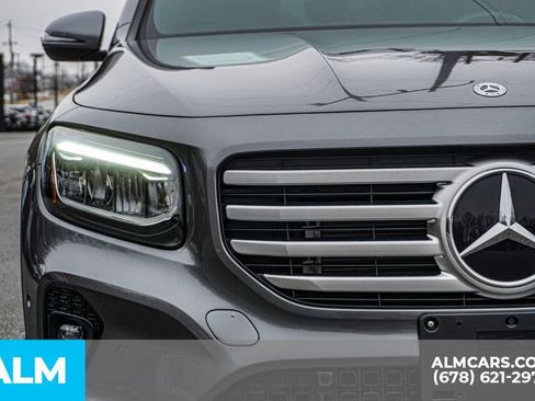 Used 2025 Mercedes-Benz GLB 250 GLB 250 w/ Exclusive Package image 12