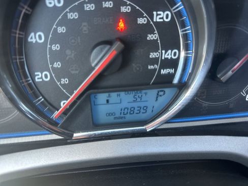 Used 2013 Toyota RAV4 Limited image 29