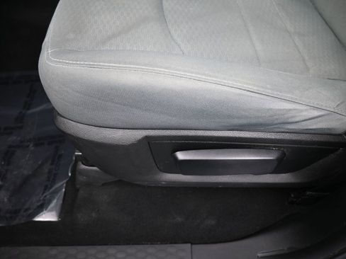 Used 2018 RAM 1500 Express image 15