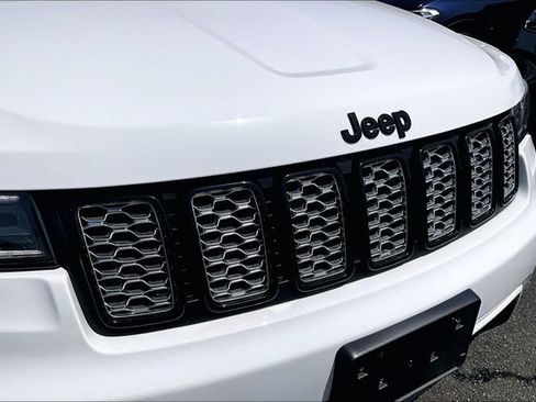 Used 2021 Jeep Grand Cherokee Laredo X AWD/4WD image 27