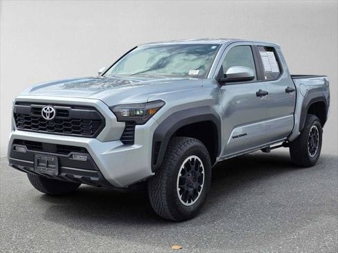 Used 2024 Toyota Tacoma TRD Off-Road AWD/4WD image 7