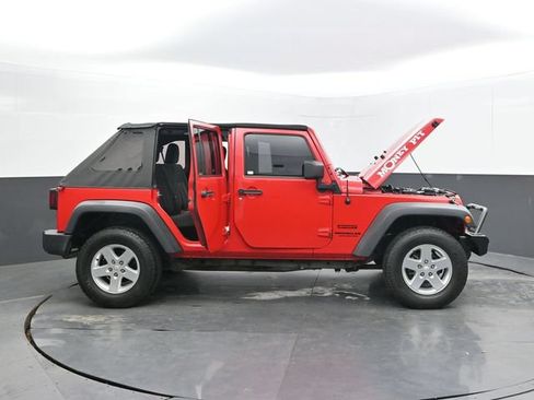 Used 2015 Jeep Wrangler Unlimited Sport w/ Quick Order Package 24S AWD/4WD image 64