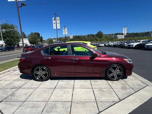 Used 2016 Honda Accord Sport image 6