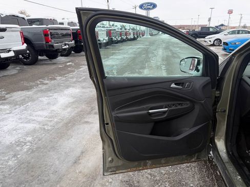 Used 2014 Ford Escape SE w/ Equipment Group 201A image 12