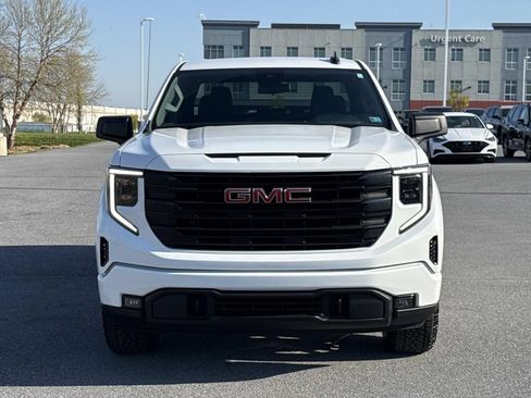 Used 2024 GMC Sierra 1500 Elevation AWD/4WD image 29