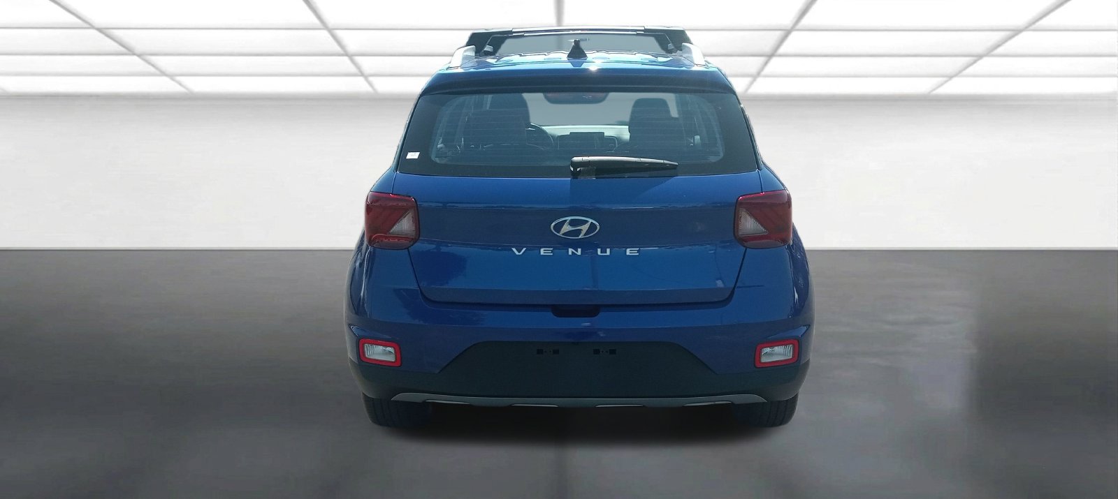 Used 2022 Hyundai Venue Limited FWD image 4