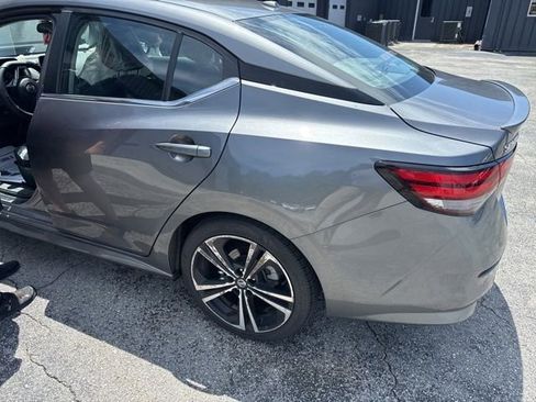 Used 2023 Nissan Sentra SR w/ Trunk Package FWD image 4