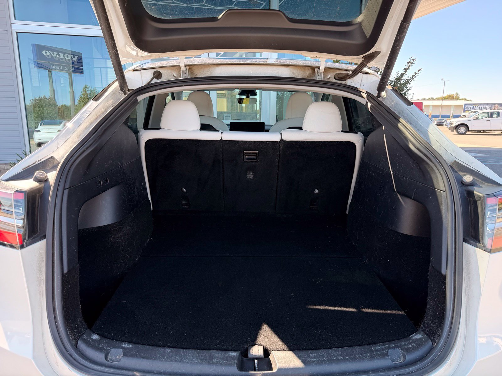 Used 2021 Tesla Model Y Long Range AWD/4WD image 41