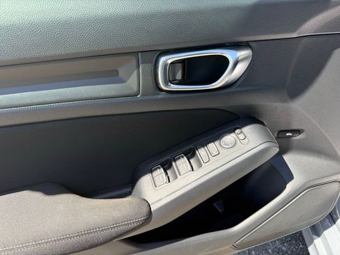 Used 2025 Honda Civic Sport image 16