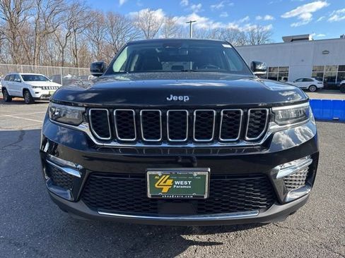 Used 2022 Jeep Grand Cherokee Limited image 2