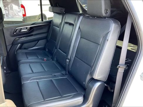 Used 2025 Chevrolet Tahoe LT AWD/4WD image 25