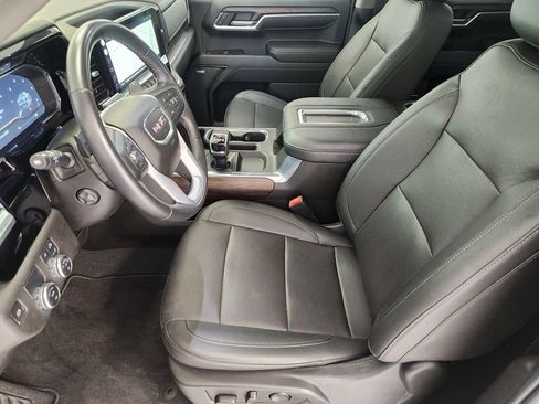 Used 2022 GMC Sierra 1500 SLT w/ SLT Premium Plus Package RWD image 13