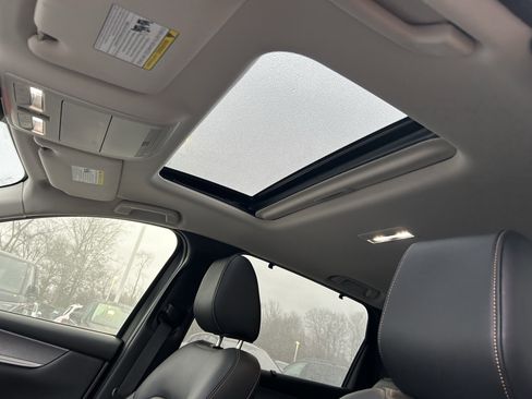 Used 2024 MAZDA CX-90 3.3 Turbo w/ Preferred Plus image 32