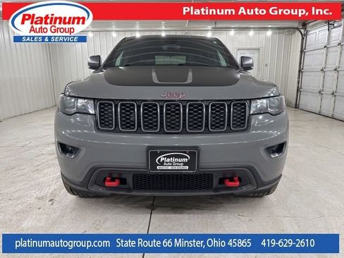 Used 2021 Jeep Grand Cherokee Trailhawk w/ Trailhawk Luxury Group AWD/4WD image 8