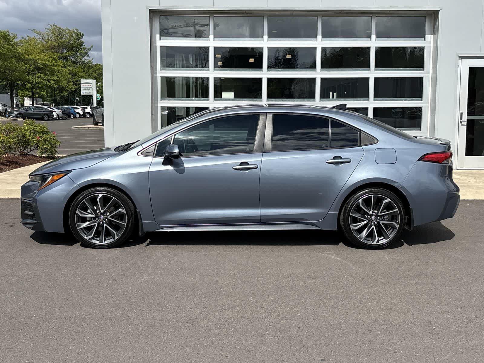 Used 2021 Toyota Corolla XSE w/ Carpet Mat Package (TMS) FWD image 2