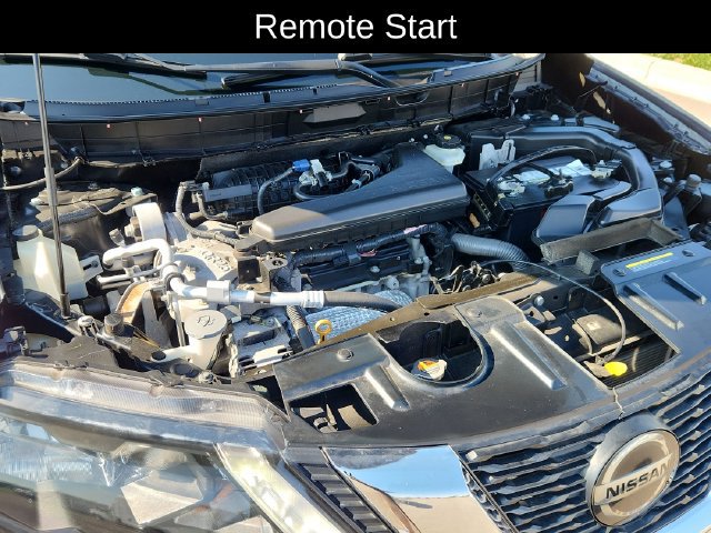 Used 2018 Nissan Rogue SV AWD/4WD image 16